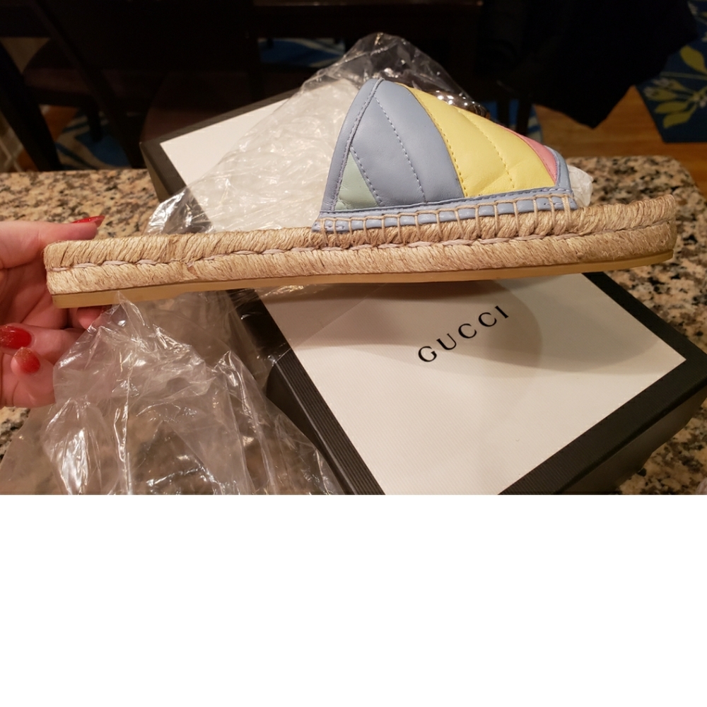 New Auth Gucci Marmont Sz 40 Slides! - Picture 9 of 11